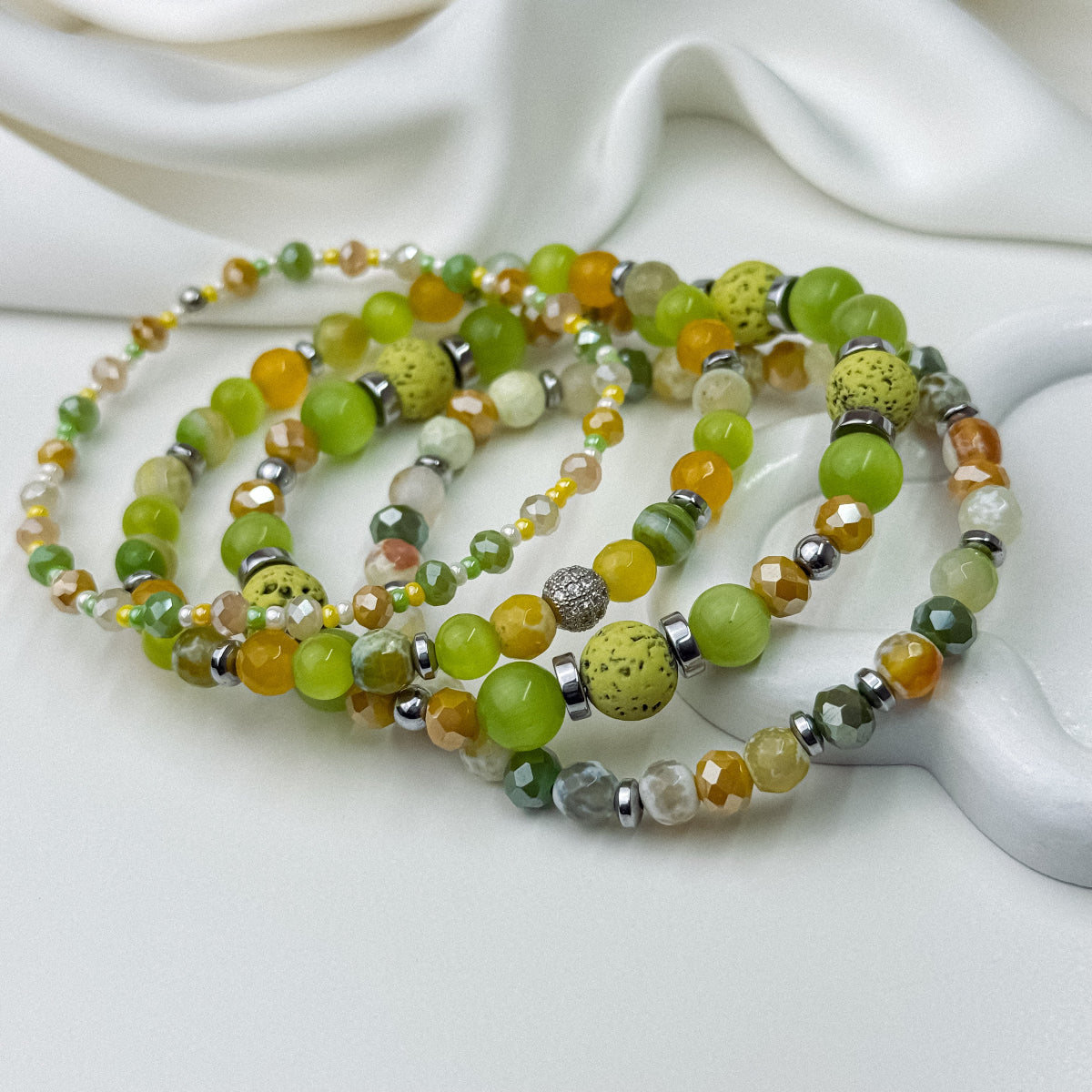 Agate and quartz set