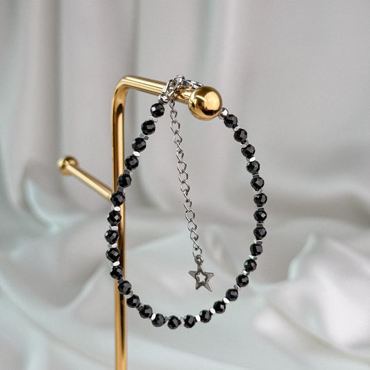 Black spinel bracelet.